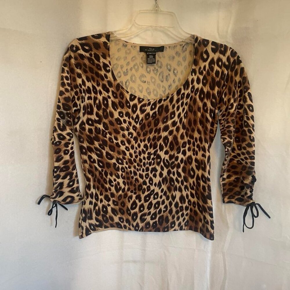 EUC Silx by August Silk Leopard Print Silk Blend Sweater size Small